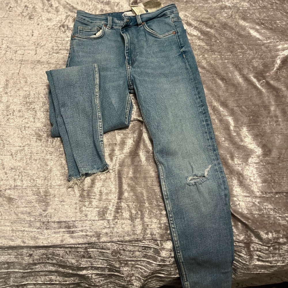 Light wash jeans